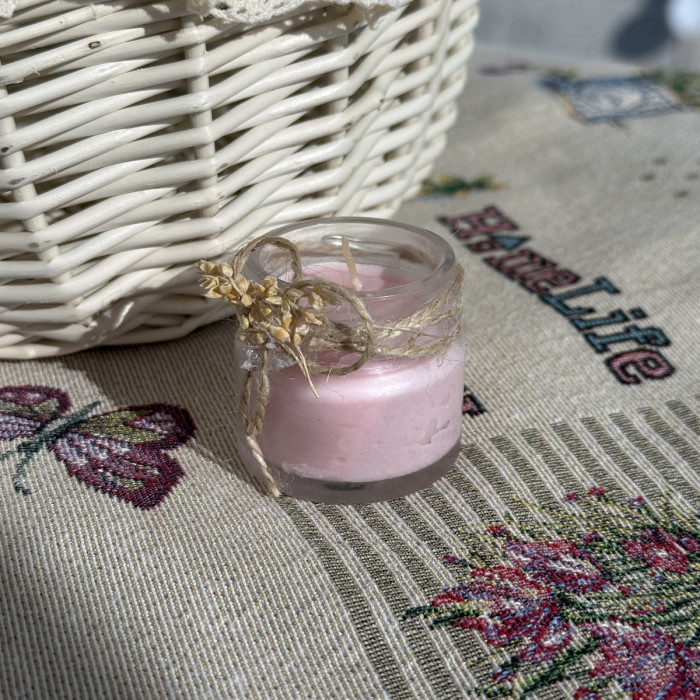 Великодня свічка рожева в скляній баночці з декором маленька