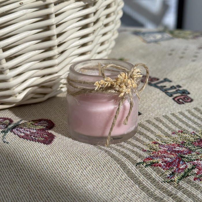 Великодня свічка рожева в скляній баночці з декором маленька