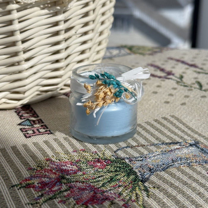 Великодня свічка блакитна в скляній баночці з декором маленька