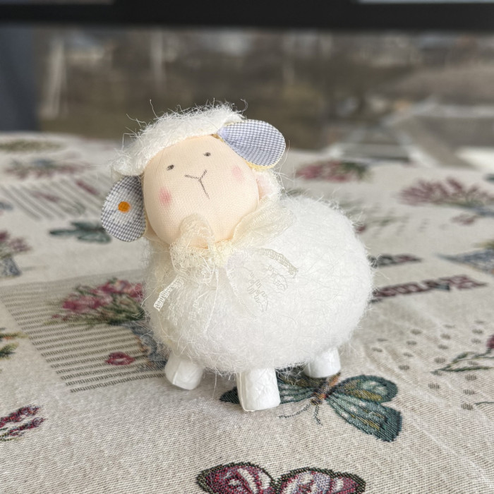 Великодній декоративний баранчик білий