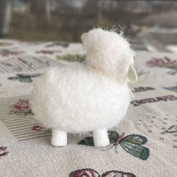 Великодній декоративний баранчик білий