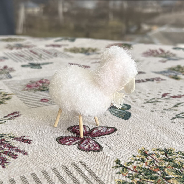 Великодній декоративний баранчик білий