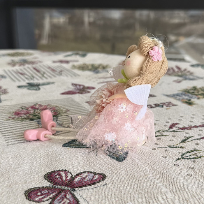 Пасхальная декоративная кукла розовая с цветком