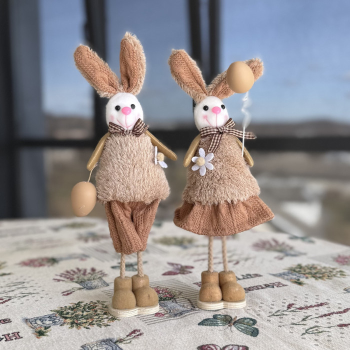 Великодній декоративний зайчик хлопчик