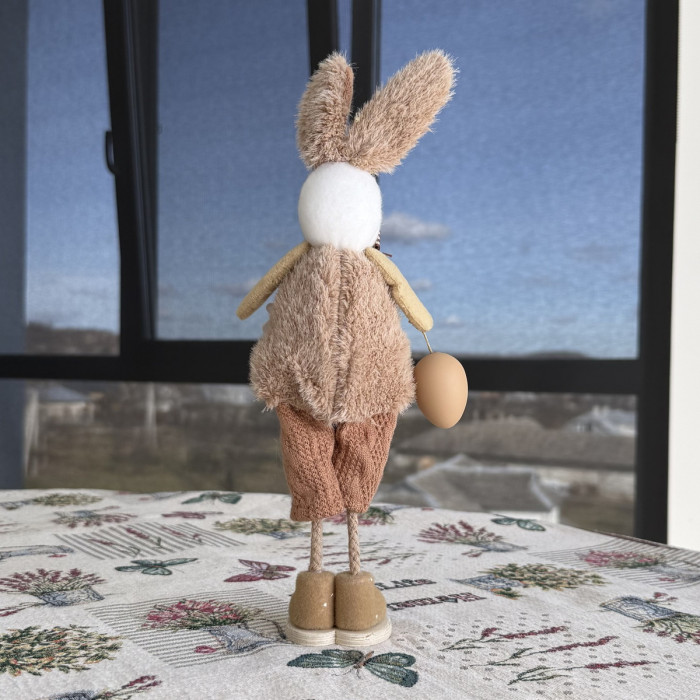 Великодній декоративний зайчик хлопчик