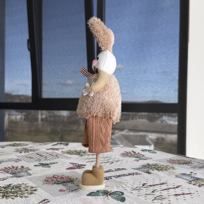 Великодній декоративний зайчик хлопчик