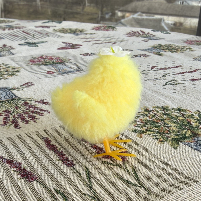 Великоднє декоративне курчатко з квіткою