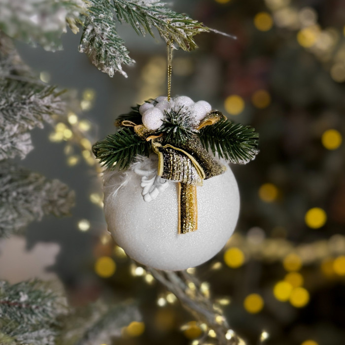 Новорічна куля 8 см ручної роботи біла куля з жовтим бантом