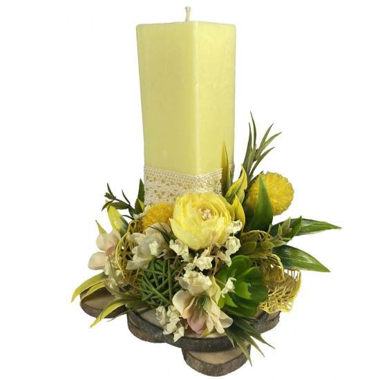 Candle with decor